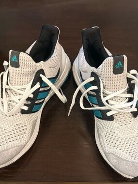 Men’s Adidas White, Gray & Teal Ultra boost 1.0 Running Sneakers